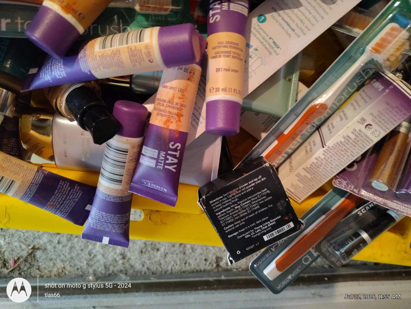 42 pc Rimmel, Covergirl, and other makeup lot - photo 4