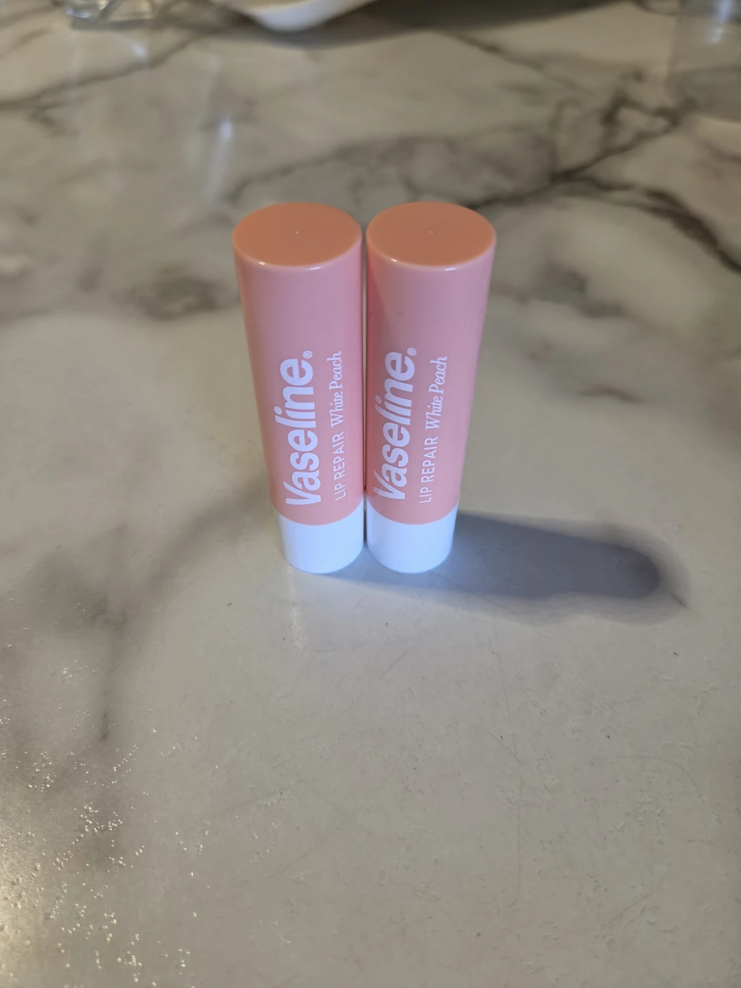 Vaseline Lip Repair White 🍑Peach x2✨️💋