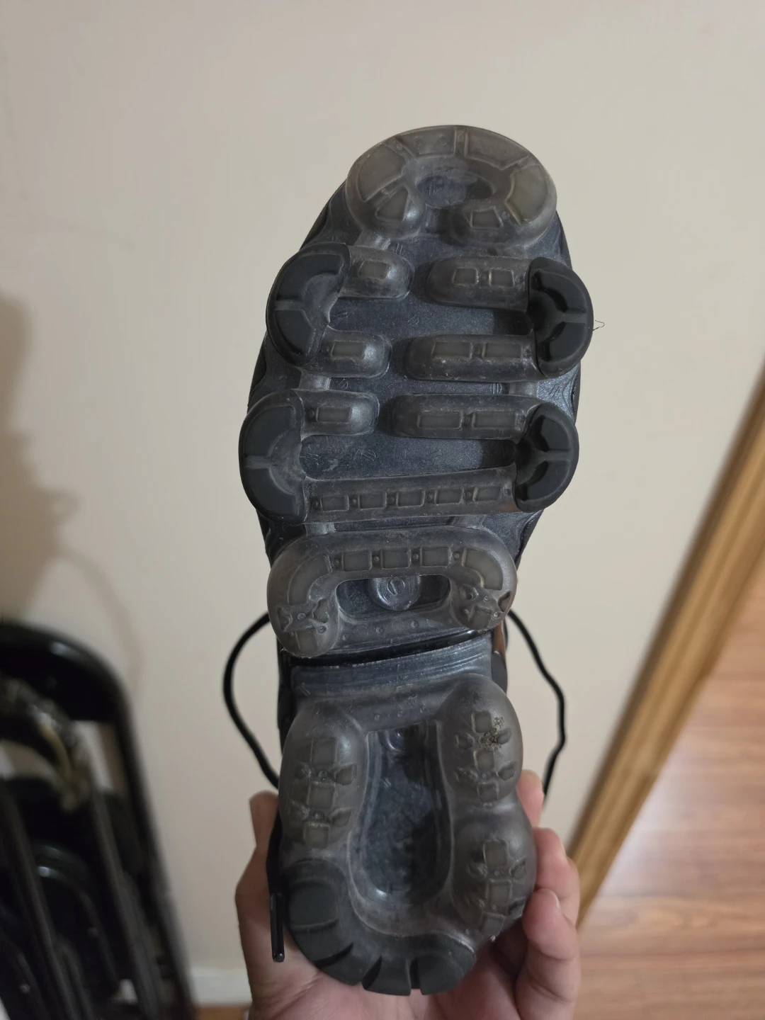 Lightly used women's Nike Vapormax Plus Black Running Shoes - photo 5