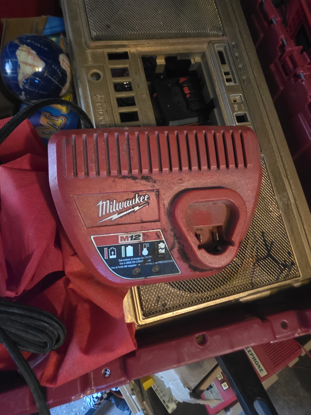 Milwaukee M12 Battery Charger