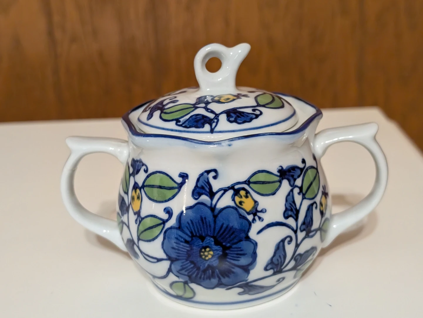 Gryphonware Floral Sugar Bowl with Lid