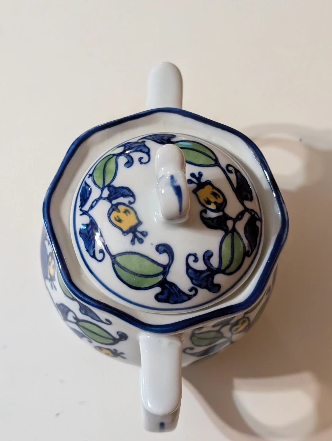 Gryphonware Floral Sugar Bowl with Lid - photo 2