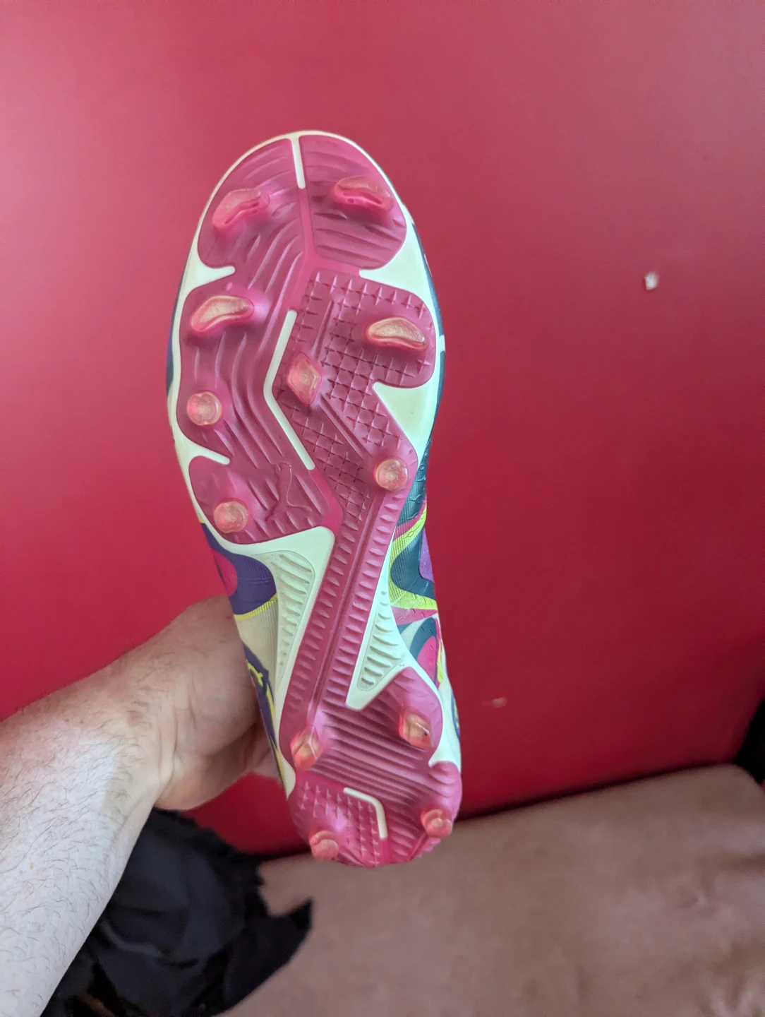 Men's size 10.5 soccer cleats - photo 2