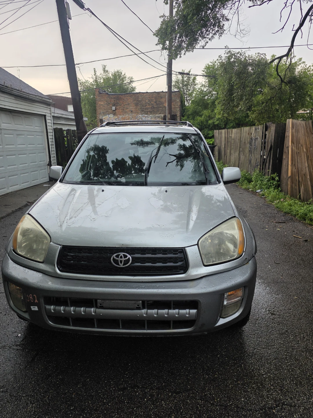 Silver Toyota RAV4 SUV - photo 2