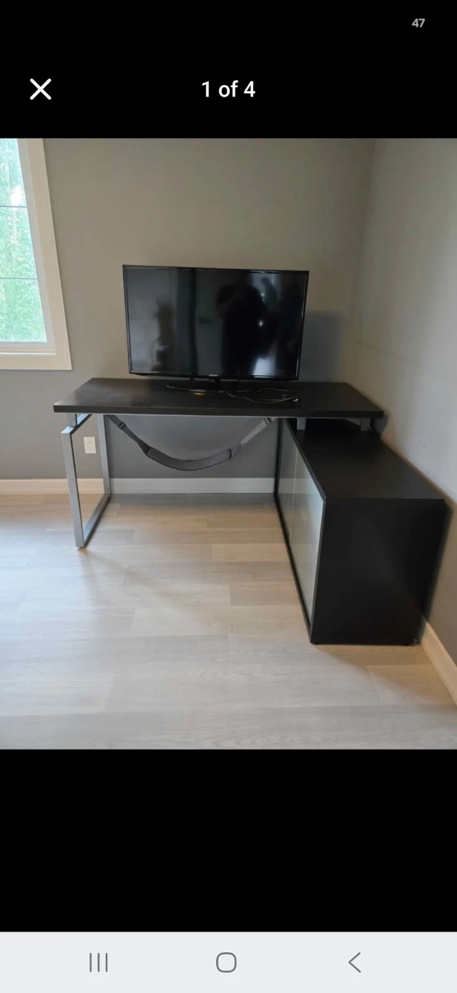 Corner Desk