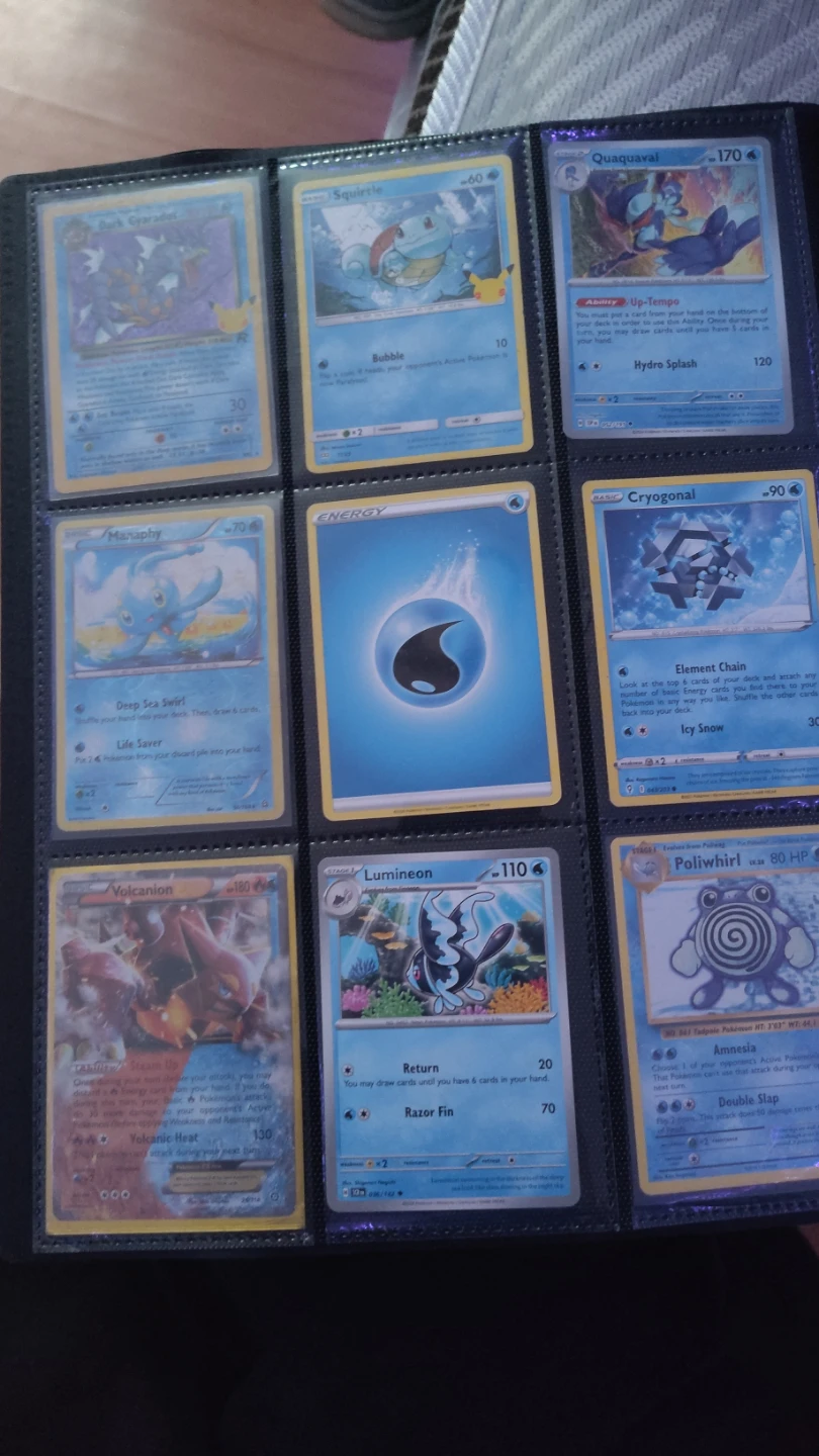 Pokemon binder worth 600$have more photos I couldn't fix - photo 2