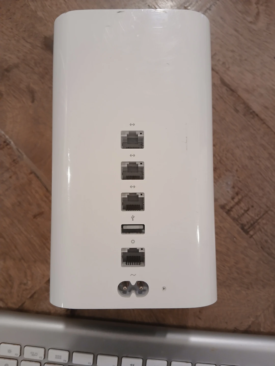 Apple Wireless Keyboard and Time Capsule - photo 2