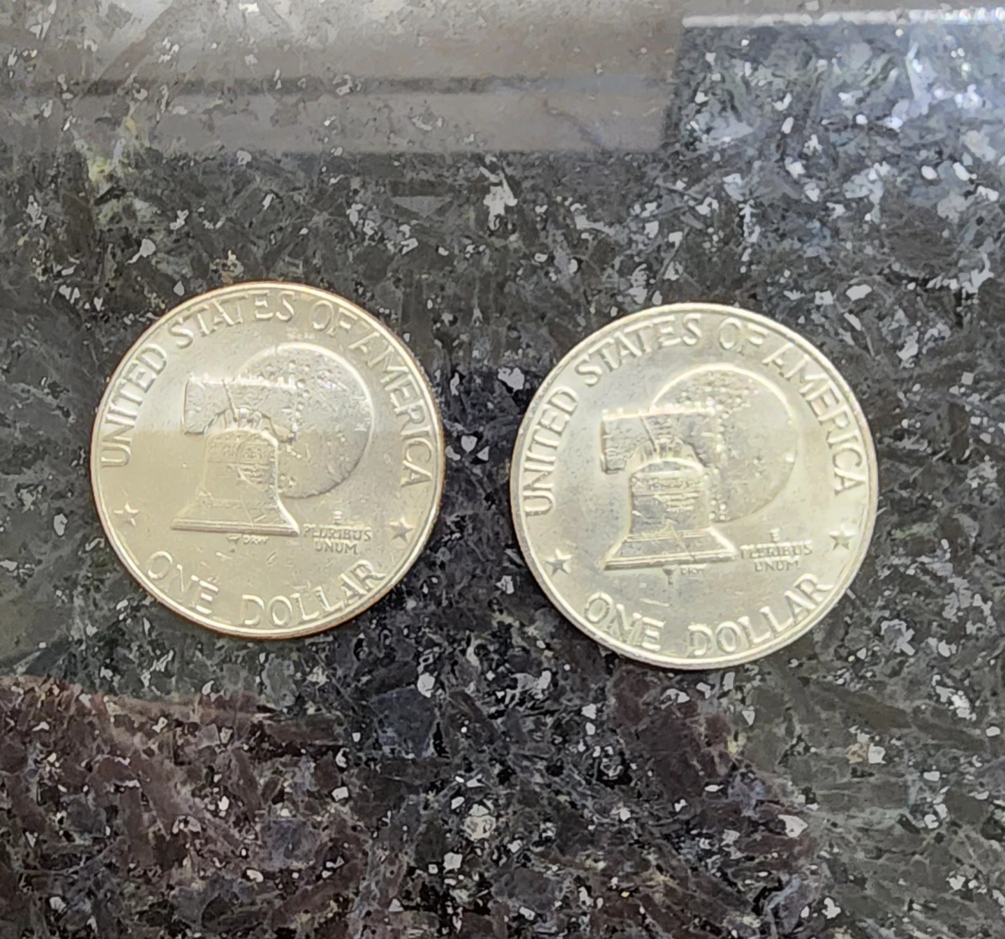 Two 1976 United States Dollar Coins - photo 2