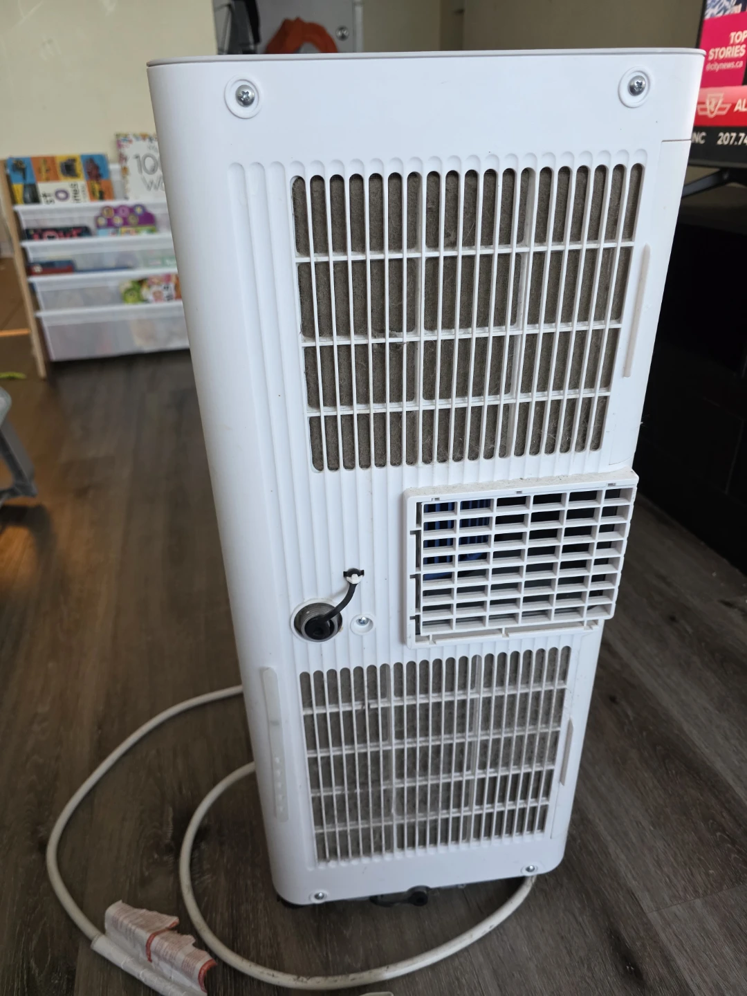 VISSANI White Portable Air Conditioner - photo 3