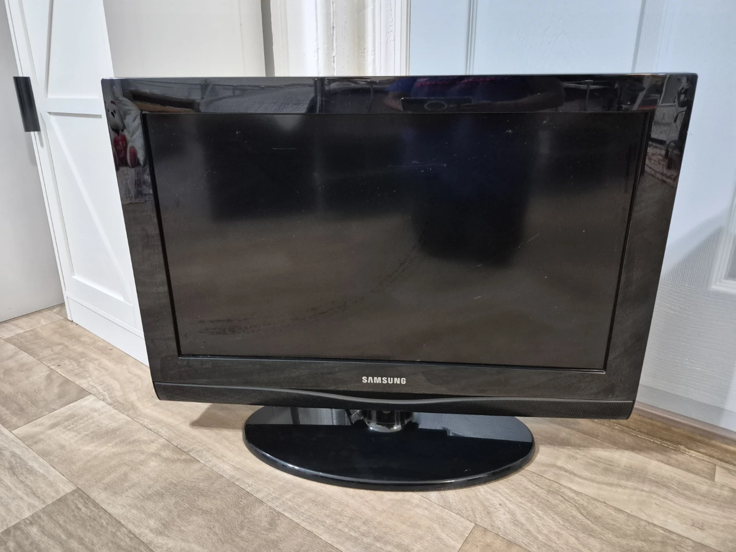 Samsung Flat Screen TV