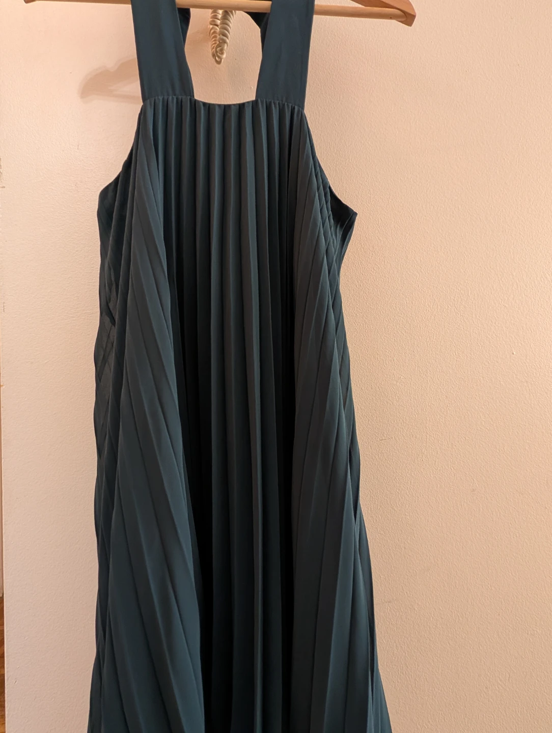 Banana Republic Pleated Midi Dress - photo 3