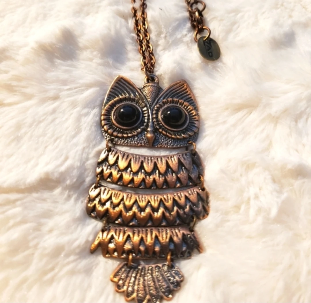 Owl pendant necklace
