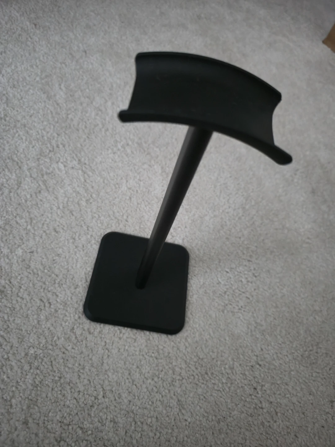 Black Headphone Stand - photo 2