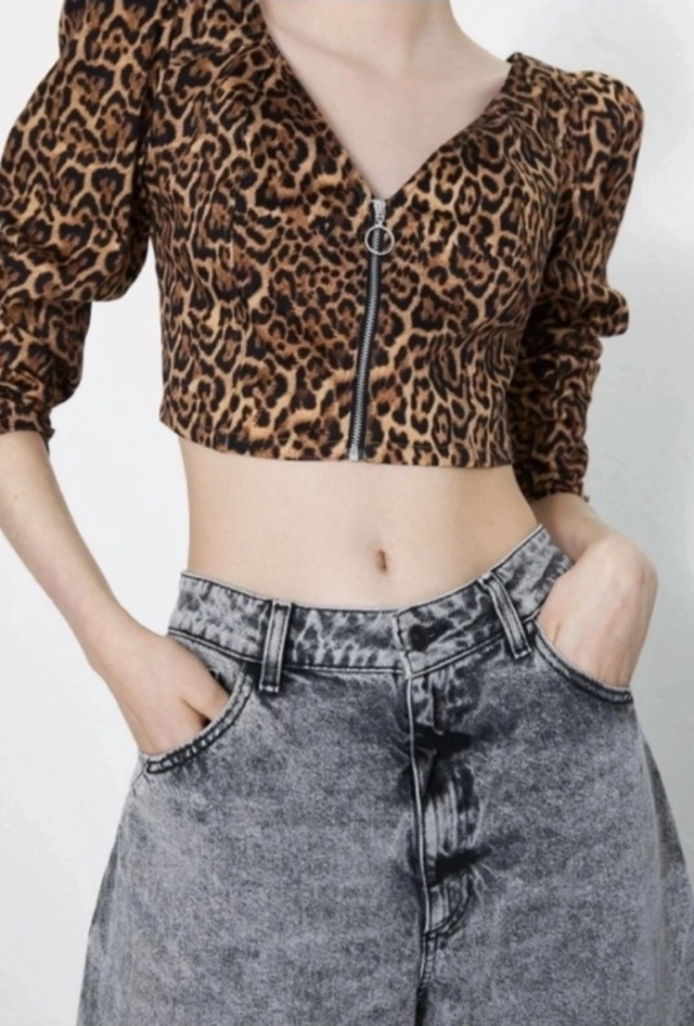 Zara Leopard Print Zip Cropped Top - photo 3