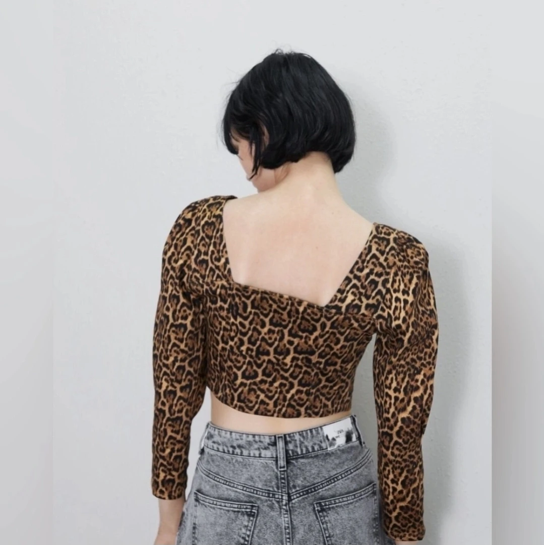 Zara Leopard Print Zip Cropped Top - photo 4