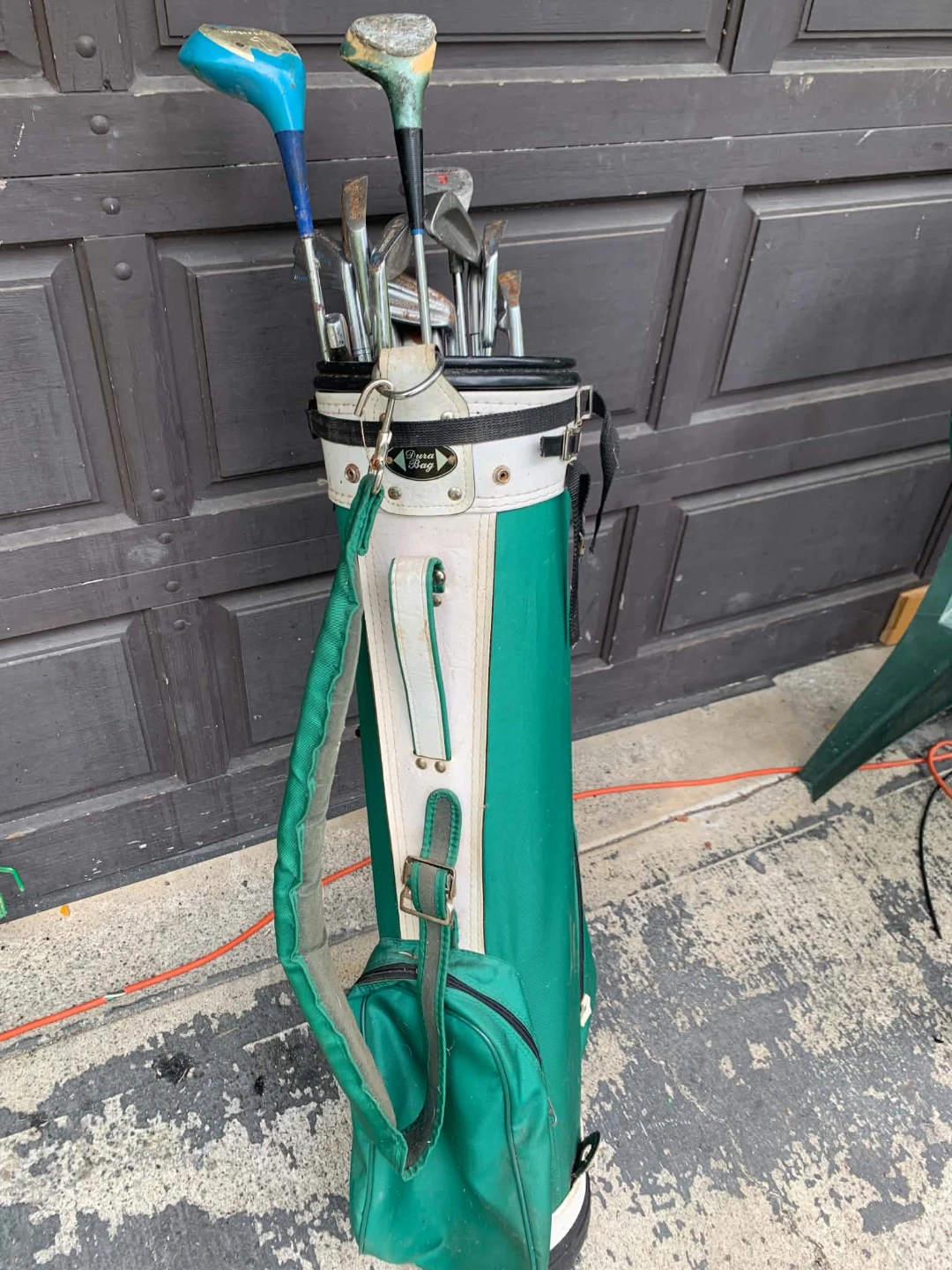Green Golf Bag with Clubs - photo 2