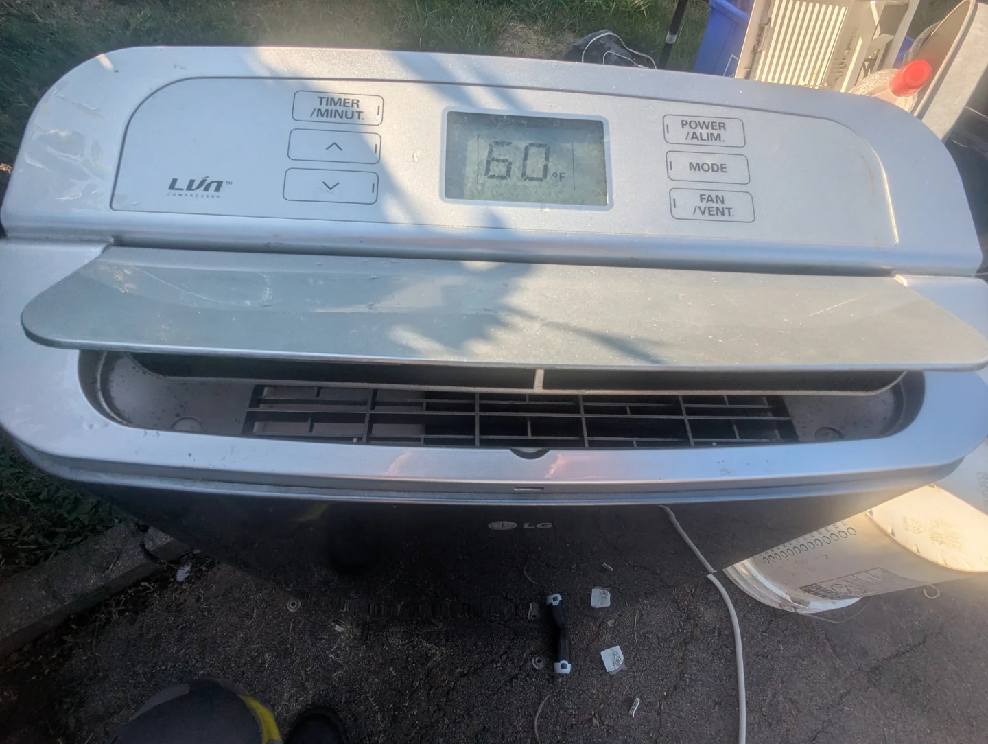LG Portable Air Conditioner - photo 4