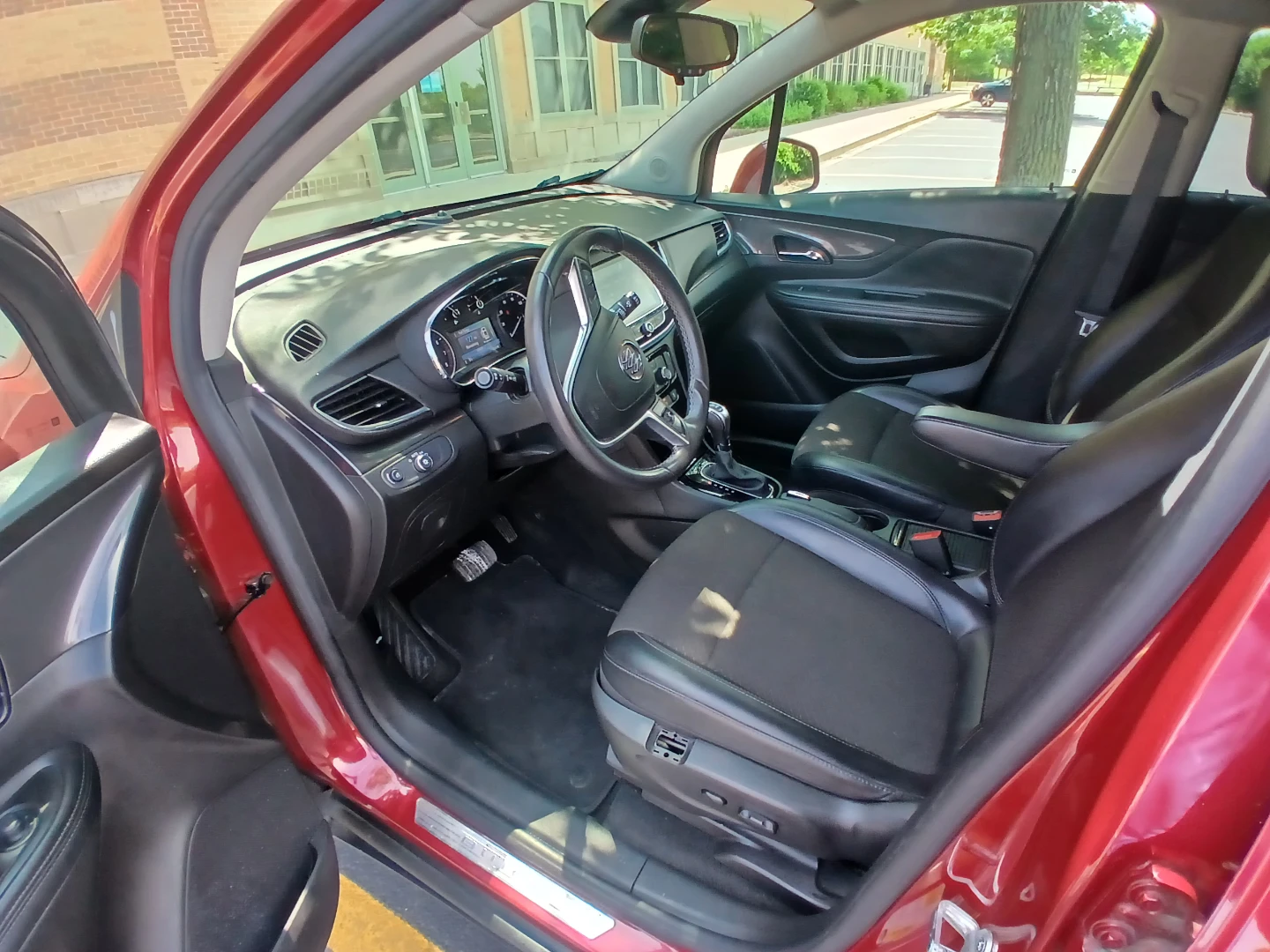 Red Buick Encore SUV - photo 5