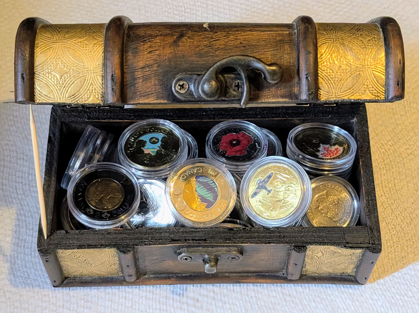 Comprehensive Collection of Canadian Commerative Coins - photo 5