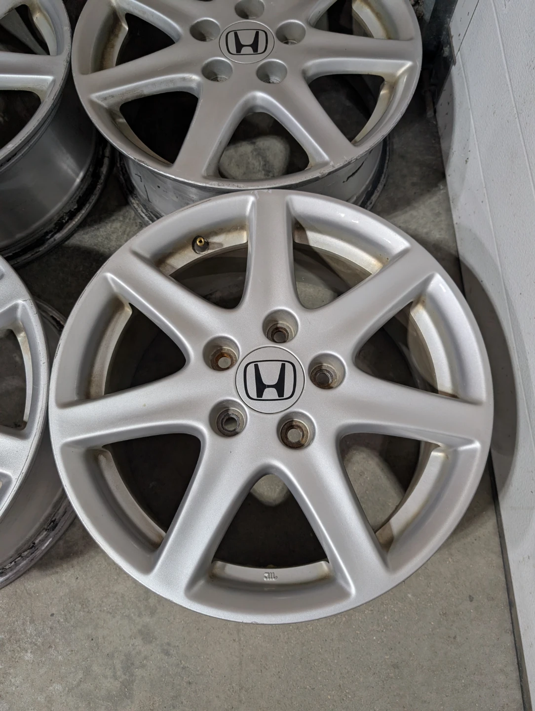 (4)-16 Inch Honda Civic Alloy Rims 5x114.3 - photo 2