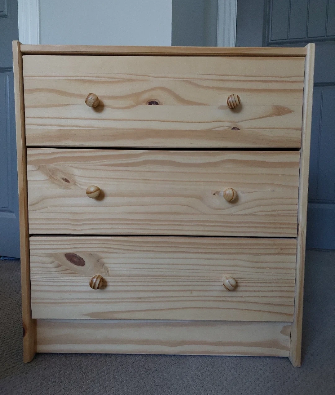 Small 3 Drawer Pine  Chest