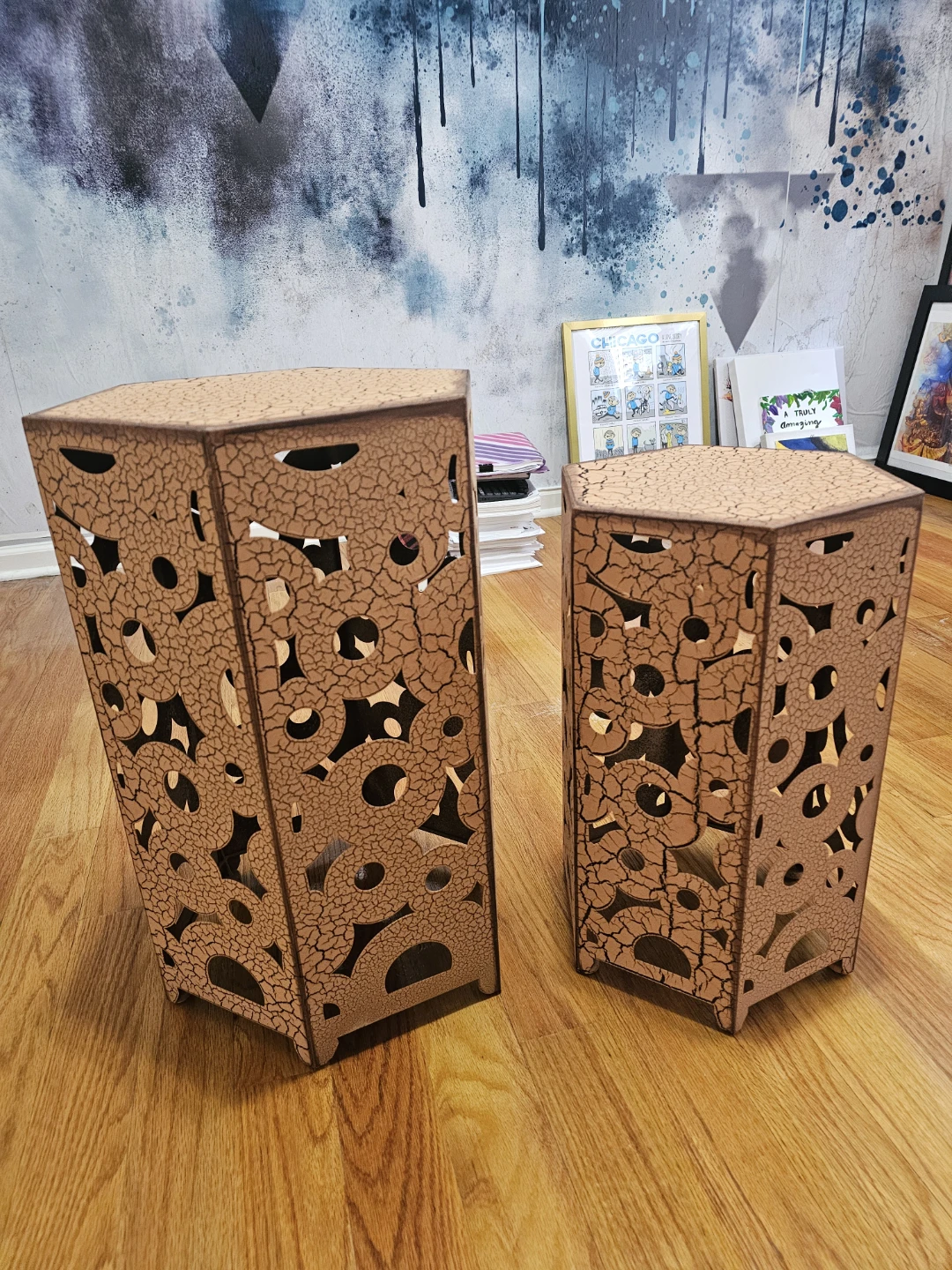 Set of 2 Decorative Hexagonal Pedestal Stands - photo 4