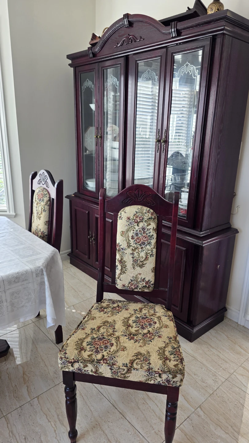 Dining Chairs with 6 chairs - photo 2