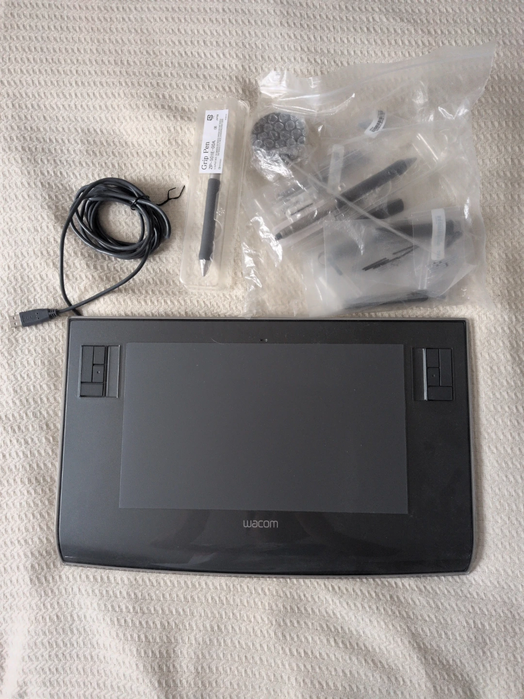 Wacom Intuos 3 PTZ-631W Graphics Tablet