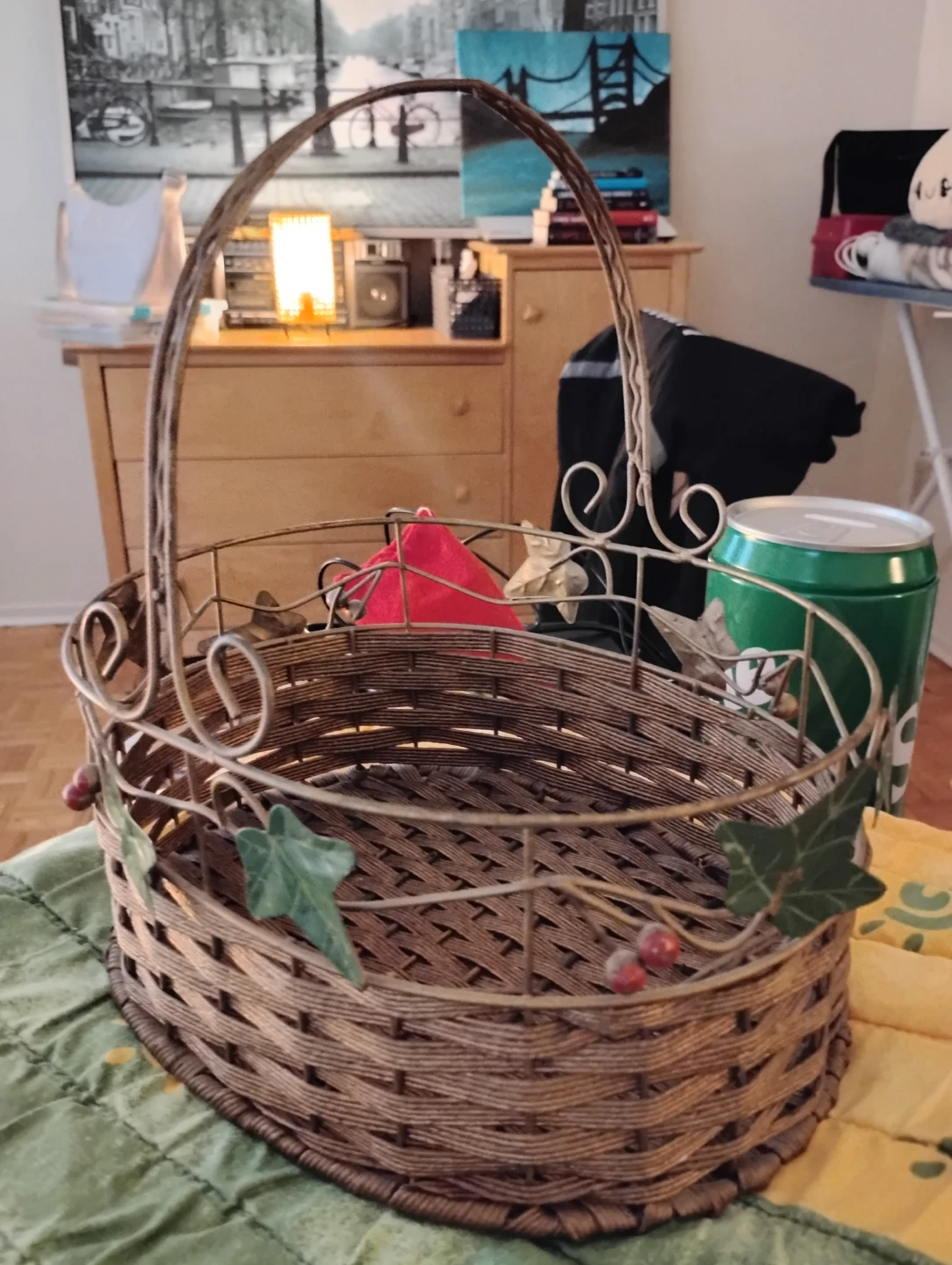 Woven Picnic Basket with Handle & Maple Leaves - photo 4