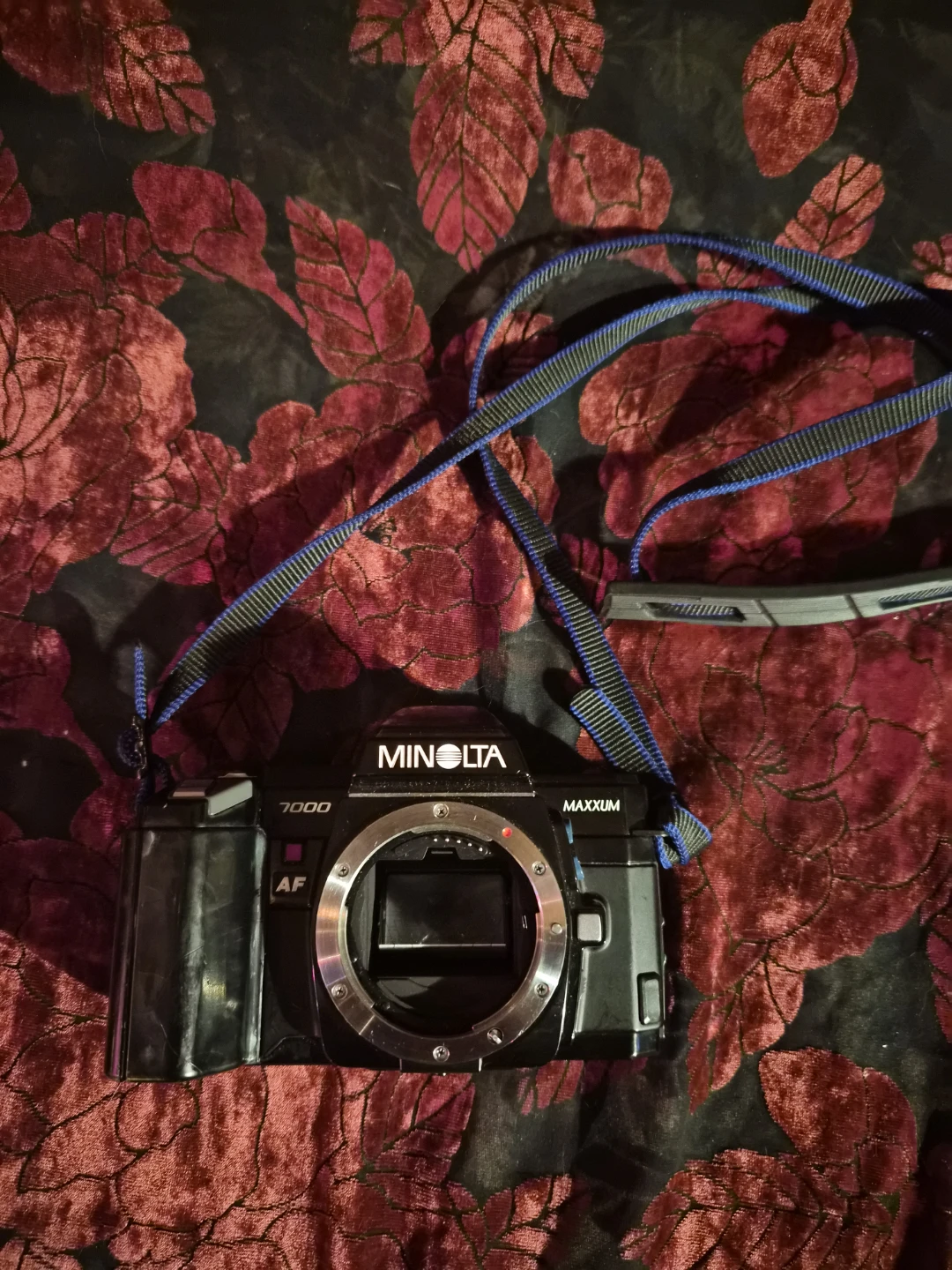 Minolta Maxxum 7000 Camera untested/ for parts