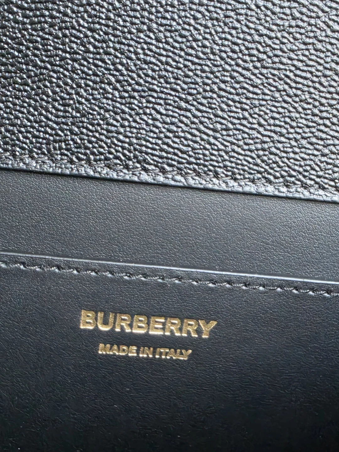 Burberry Mackford Small - photo 2