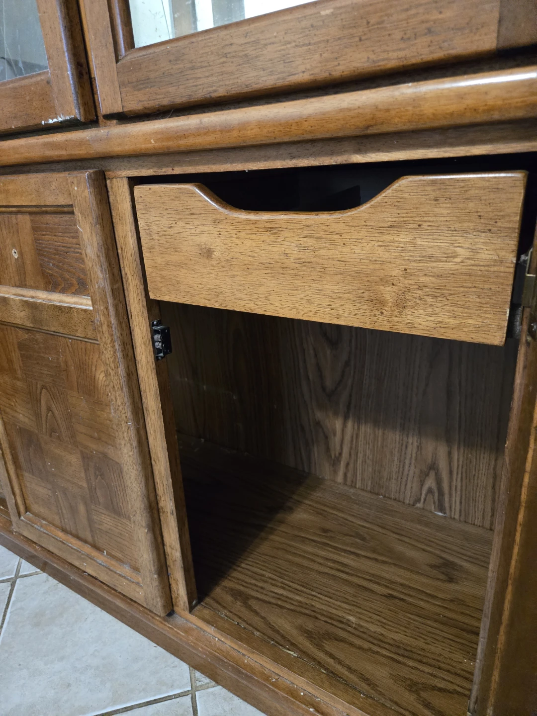 Wooden Display Cabinet with Glass Doors - photo 3