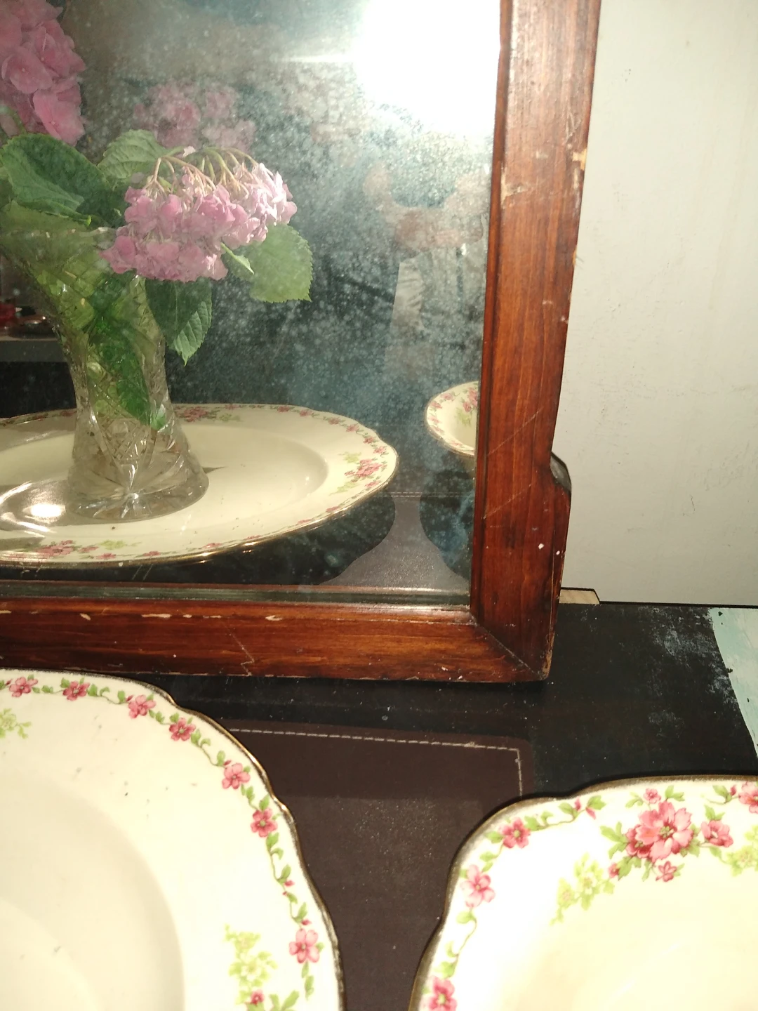 Victorian Walnut antique mirror - photo 4