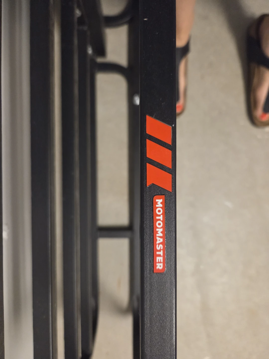 Motomaster Powder-Coated Steel Hitch Basket - photo 2