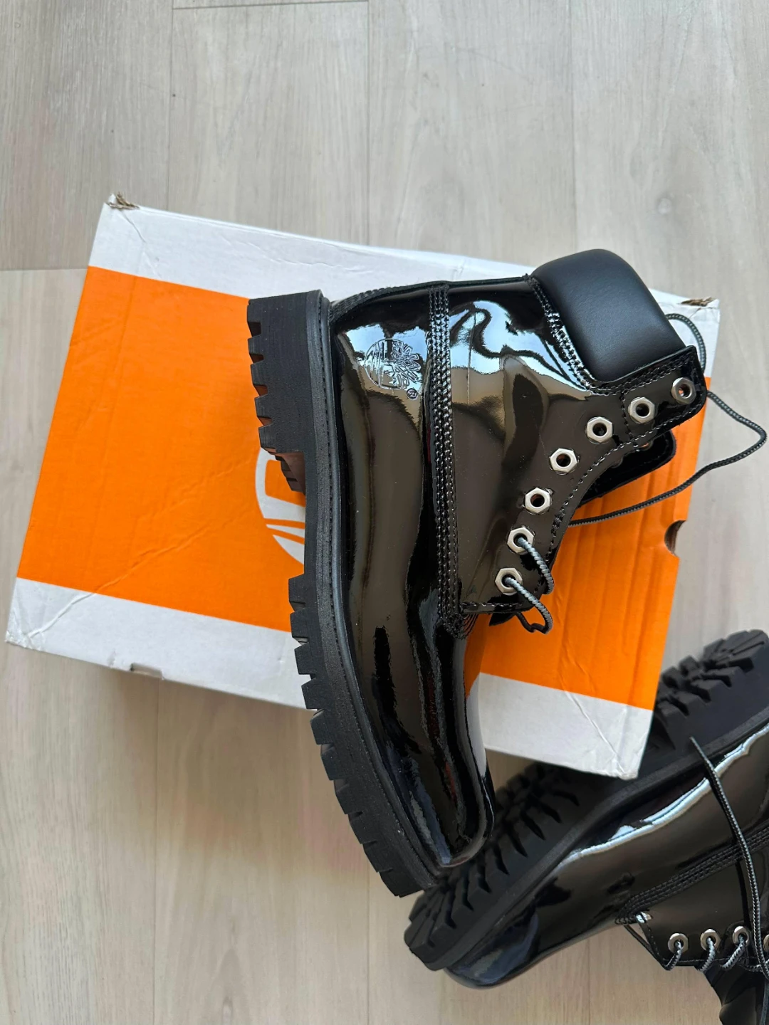 Timberland Black Patent Leather Boots - photo 2