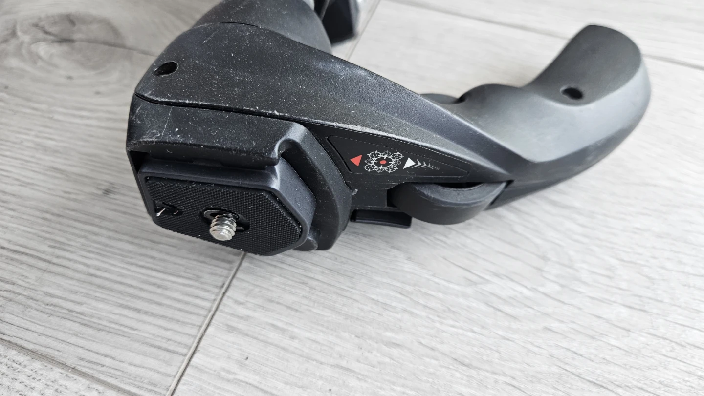Manfrotto Compact MKC3-H01 Tripod - photo 5