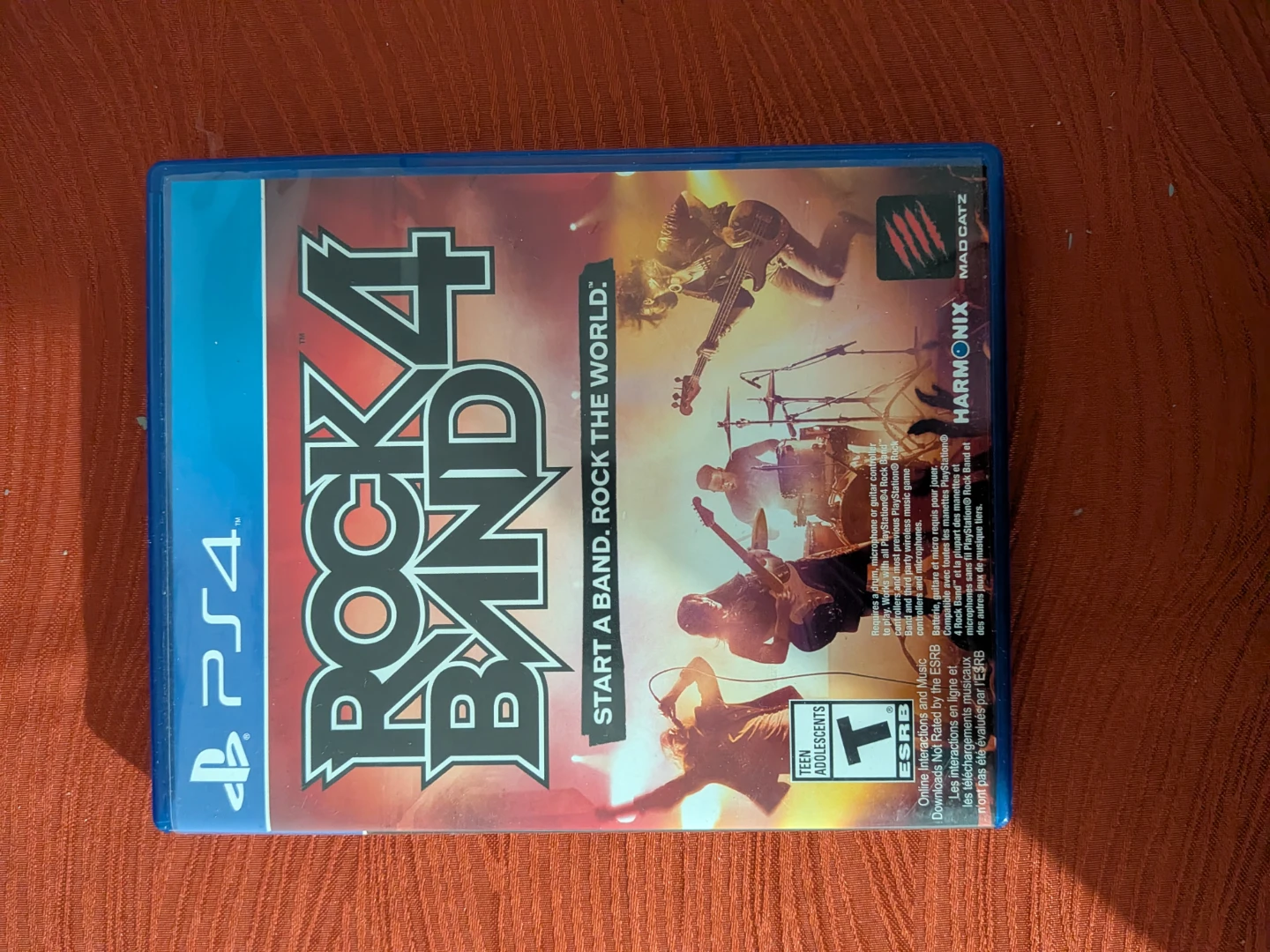 Rock Band 4 Wireless Guitar + Game Disc Bundle (PS4 / PS5) - photo 2