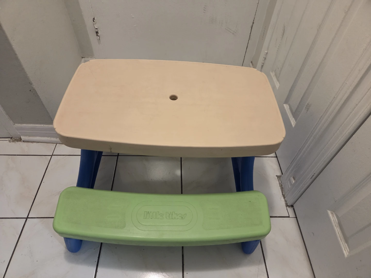 Little Tikes Jr Picnic Table Foldable - Blue/Green