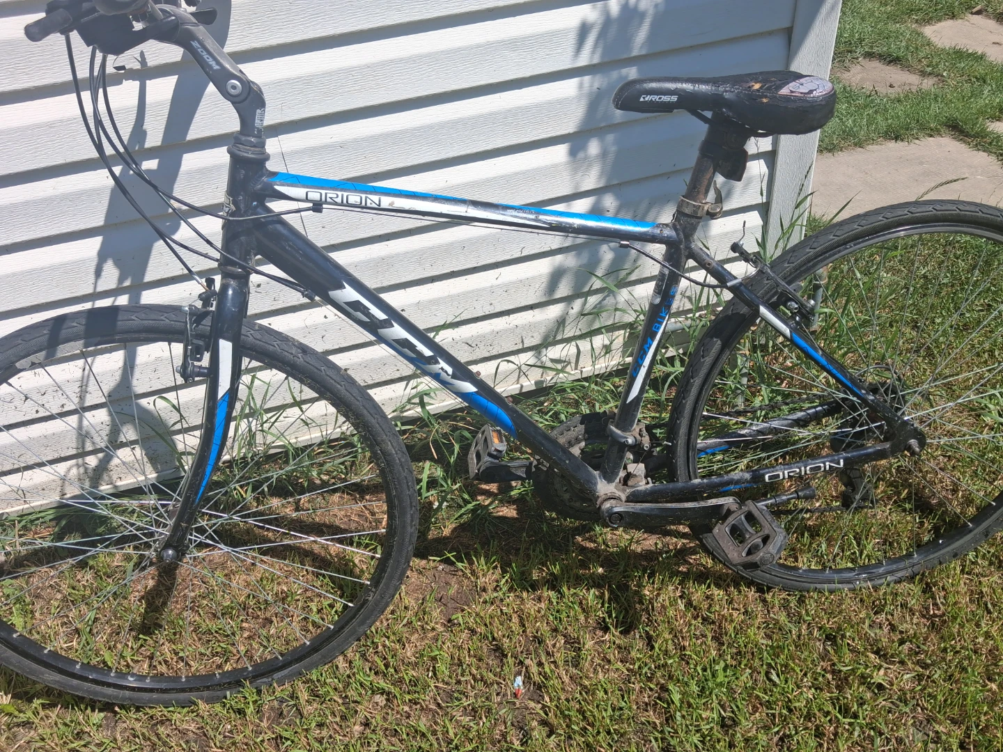 CCM Orion 700  Hybrid Bike