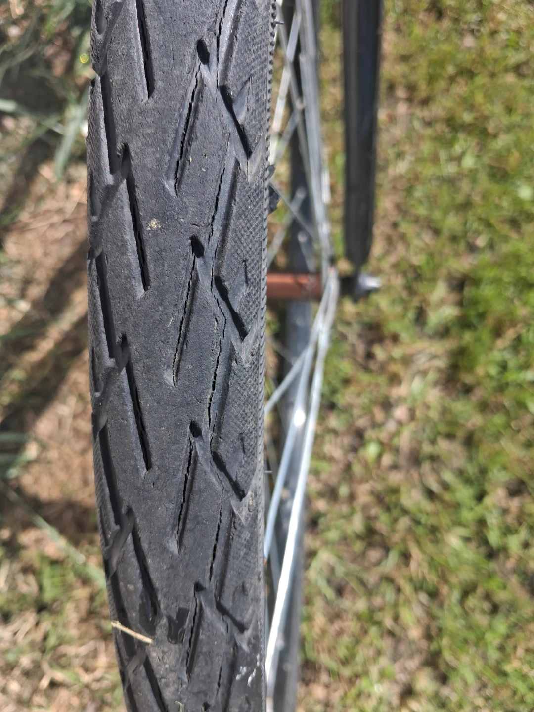 CCM Orion 700  Hybrid Bike - photo 3