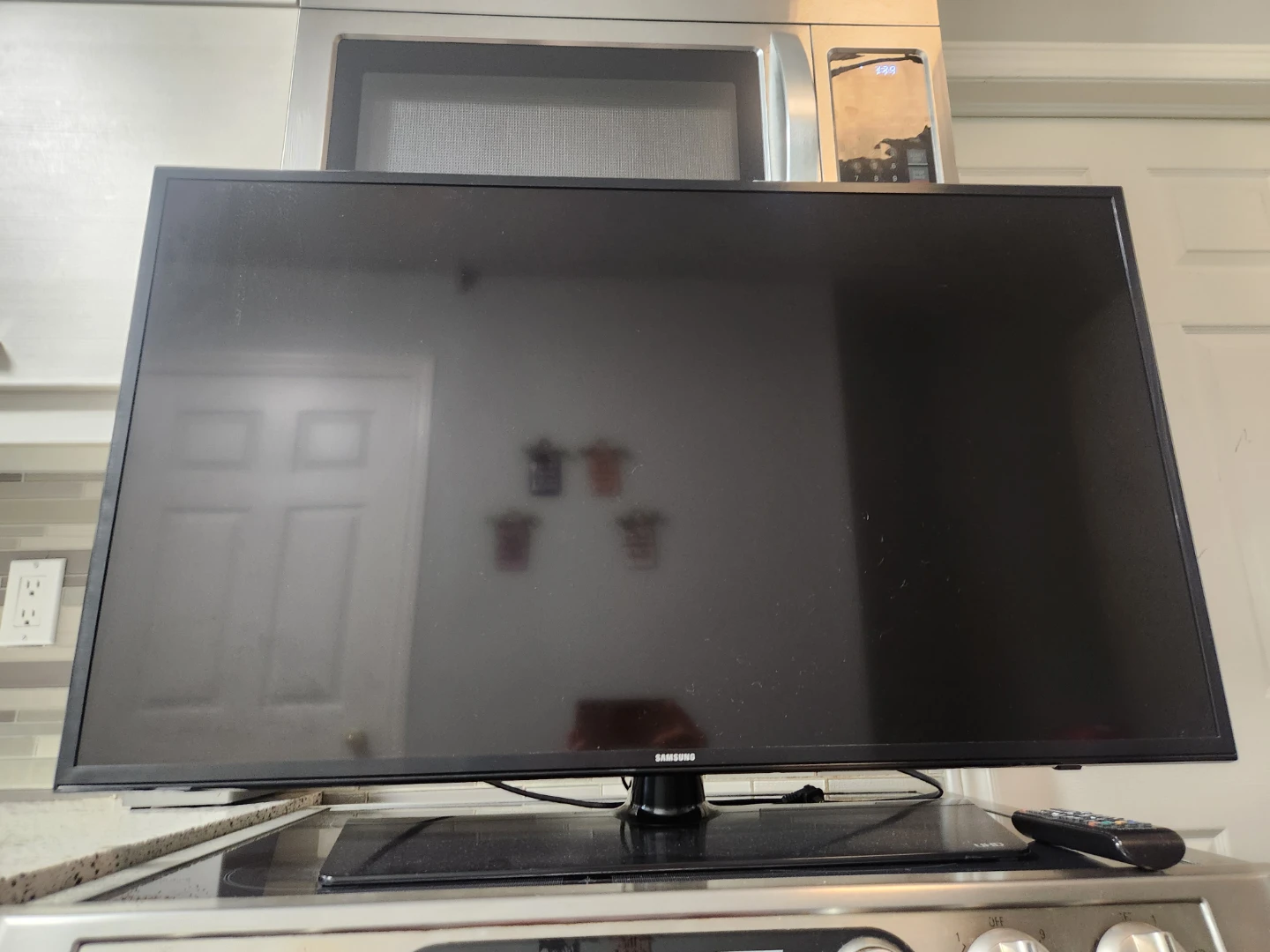 Samsung UN40J5205AFXZ 40" Smart LED TV - photo 3