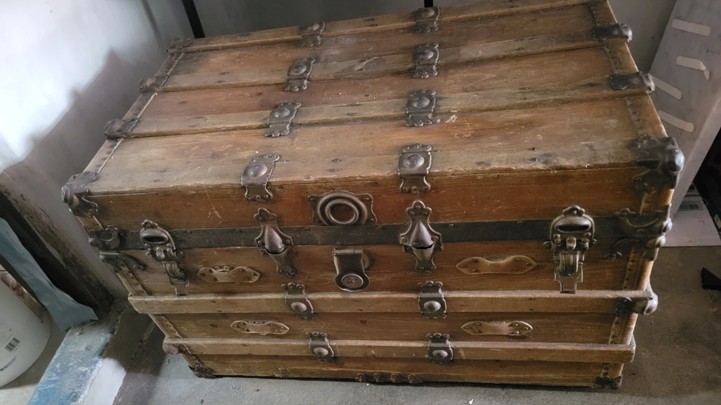 Vintage Steamer Trunk