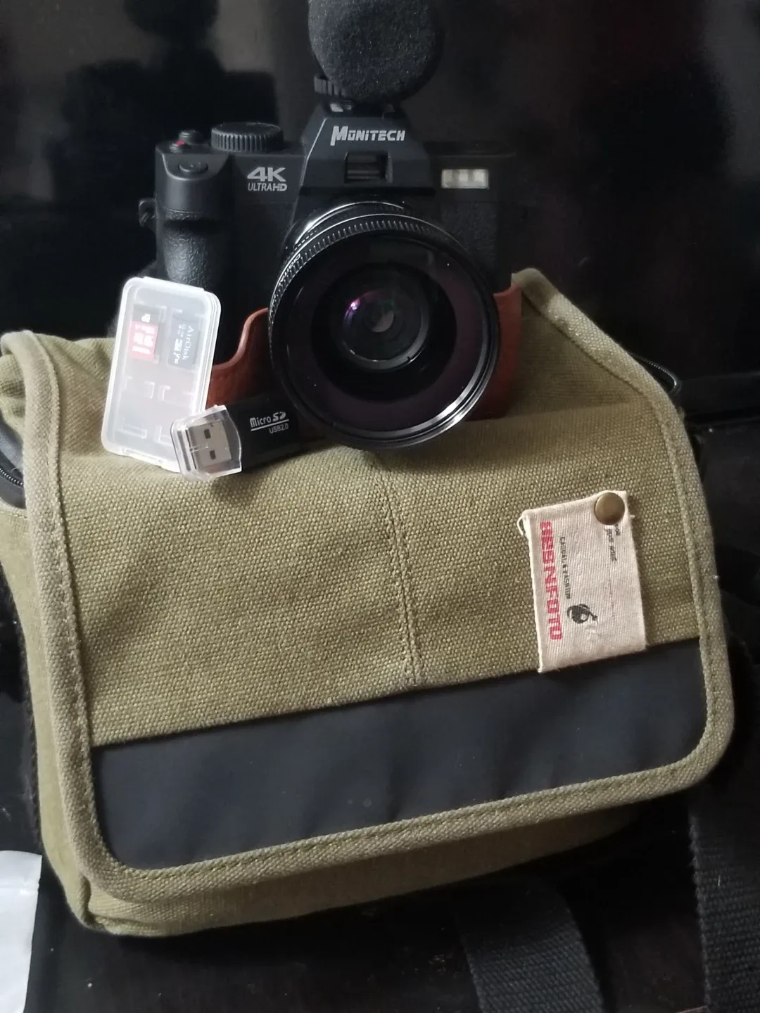 Monitech 4K Digital Camera with Bag and Accessories - photo 3