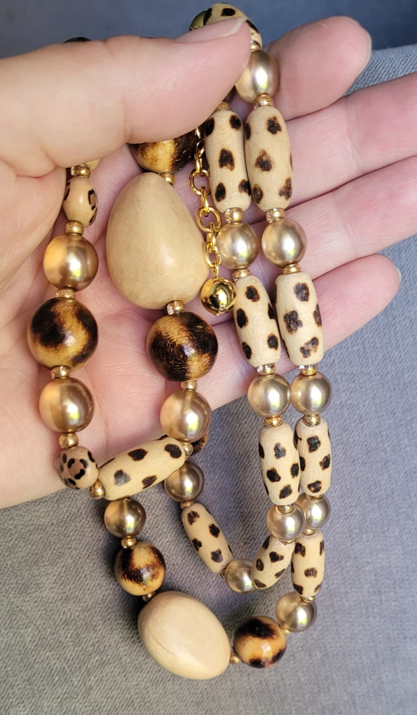 Signed Vintage Joan Rivers Wooden Bead Necklace - photo 5