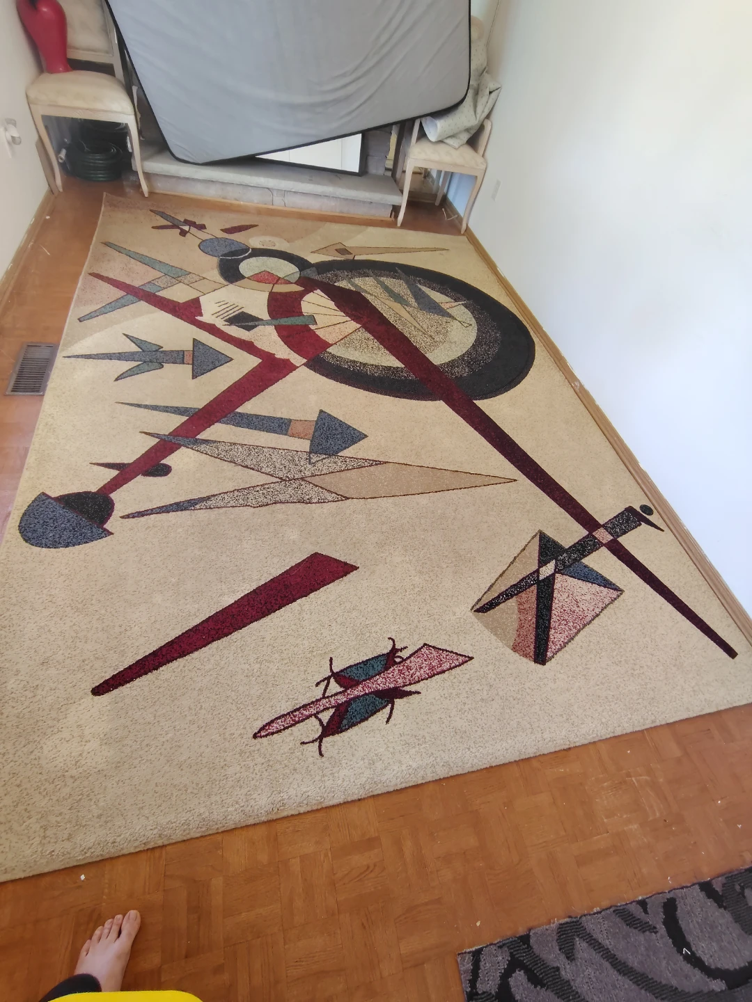 Large abstract design area rug - photo 3