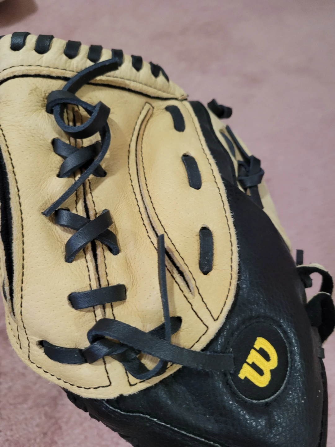 Wilson "W" Baseball Glove