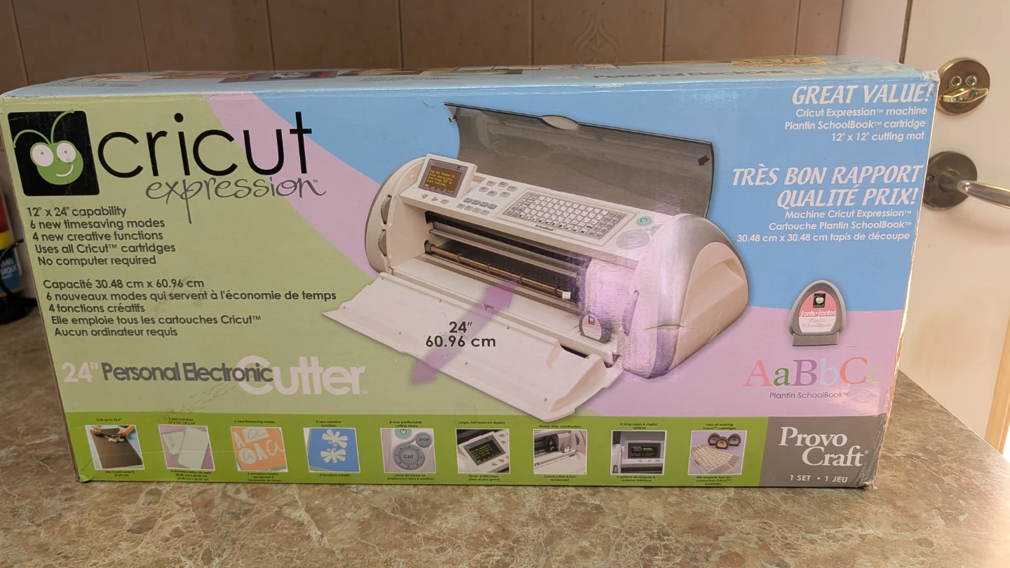 Cricut Expression Personal Electronic Cutter with Accessories