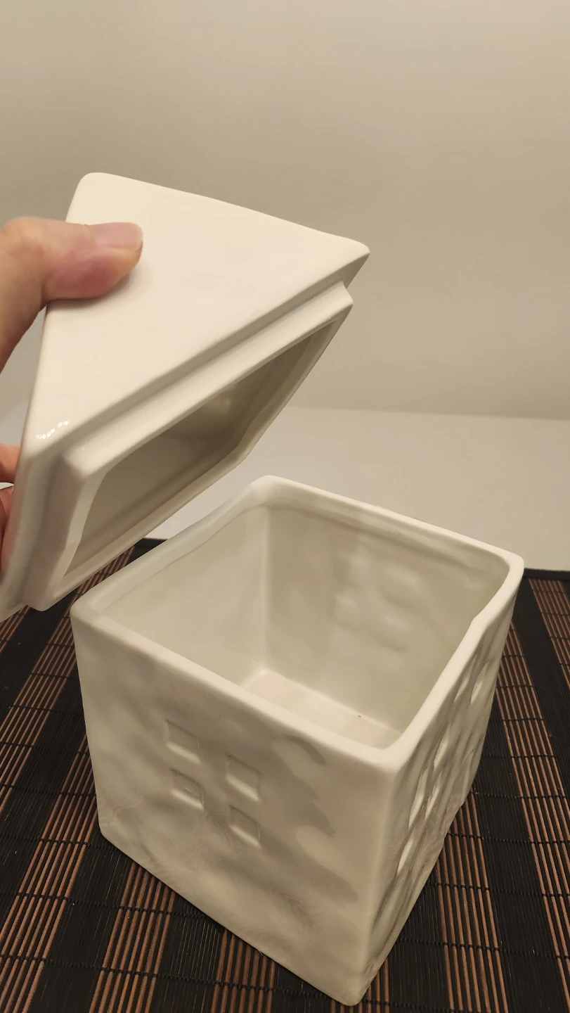 White Ceramic House Trinket Box - photo 3