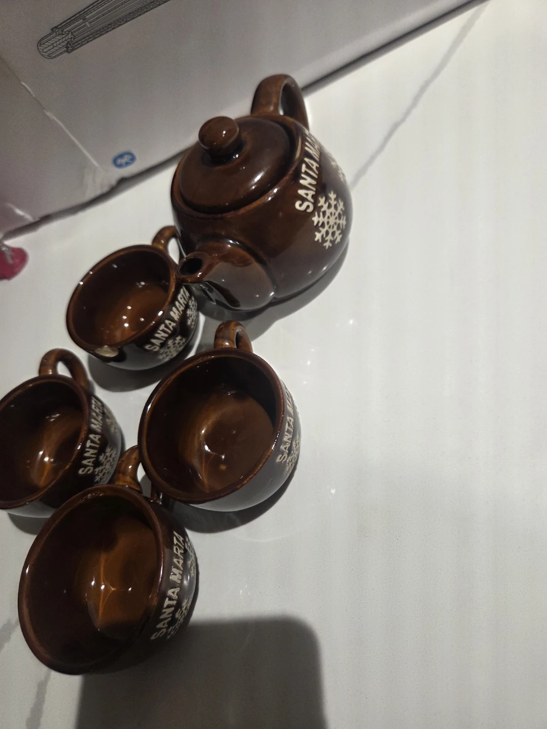 Santa Marta Teapot and Cups Set