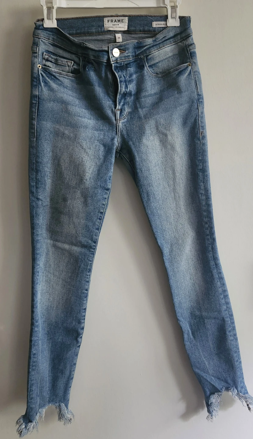 Women Distressed Jeans - photo 4